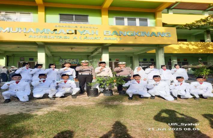 Satlantas Polres Kampar Sosialisasikan Tertib Lalu Lintas dan Green Policing di SMA Muhammadiyah Ban